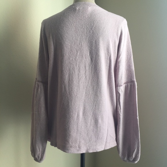 📦 Pink Rose Sweater - Picture 2 of 6